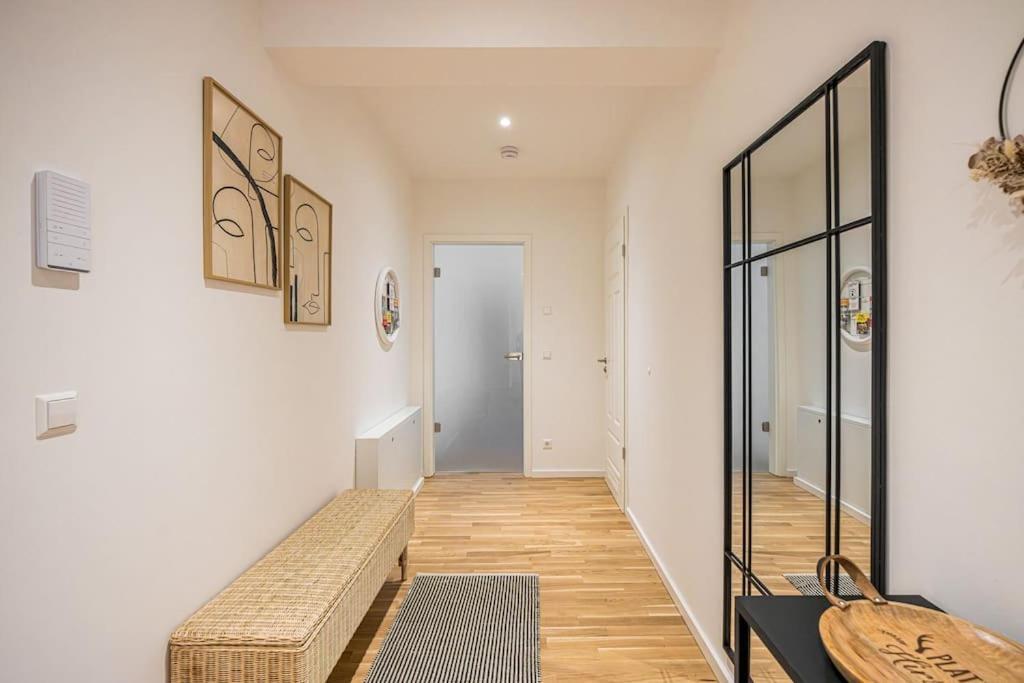 Stylisches Zentrales City-Apartment Mit 2 Balkonen Leipzig Exterior photo